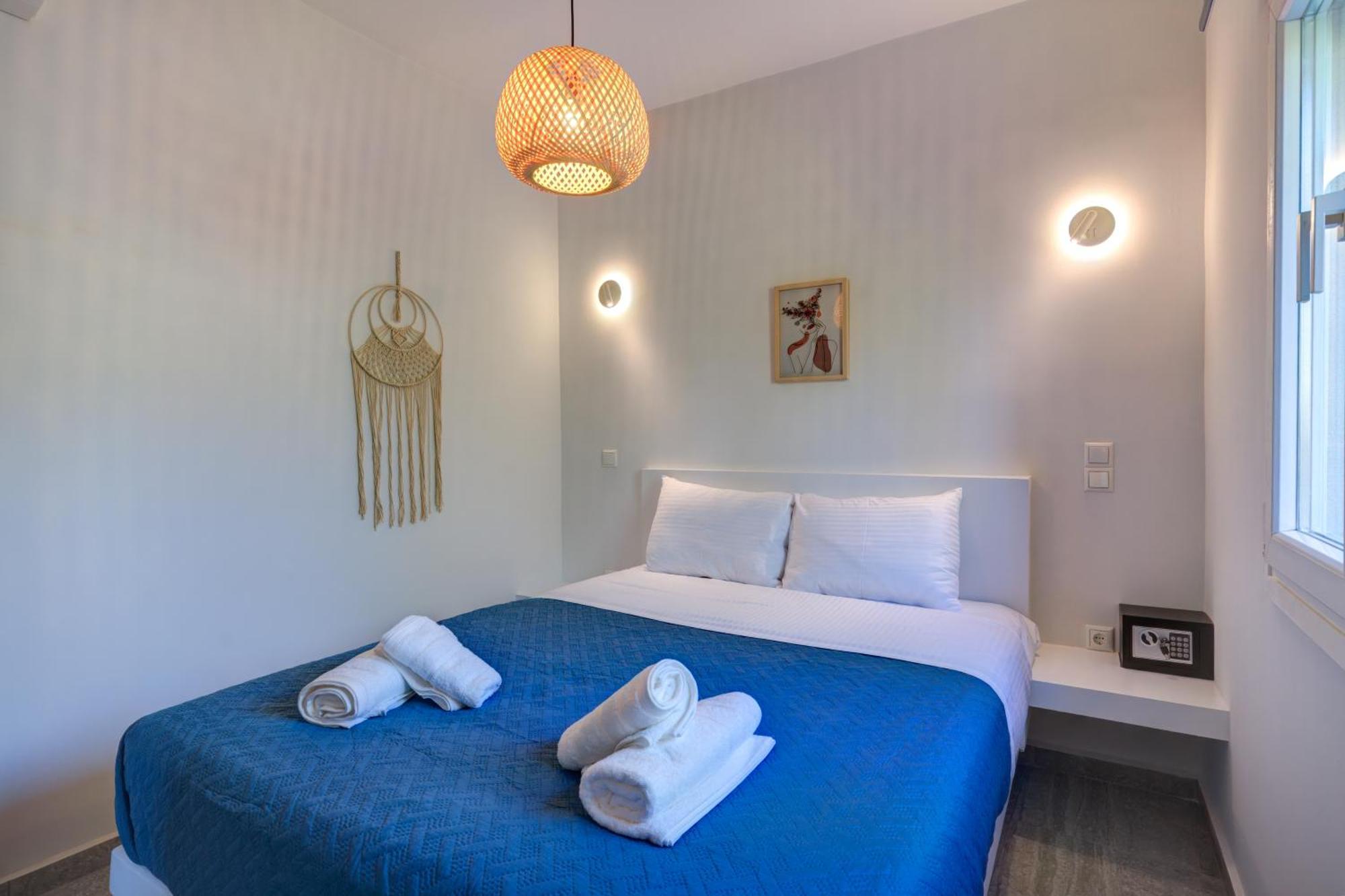 Molos Beachfront Apartments In Diakopto Exteriér fotografie