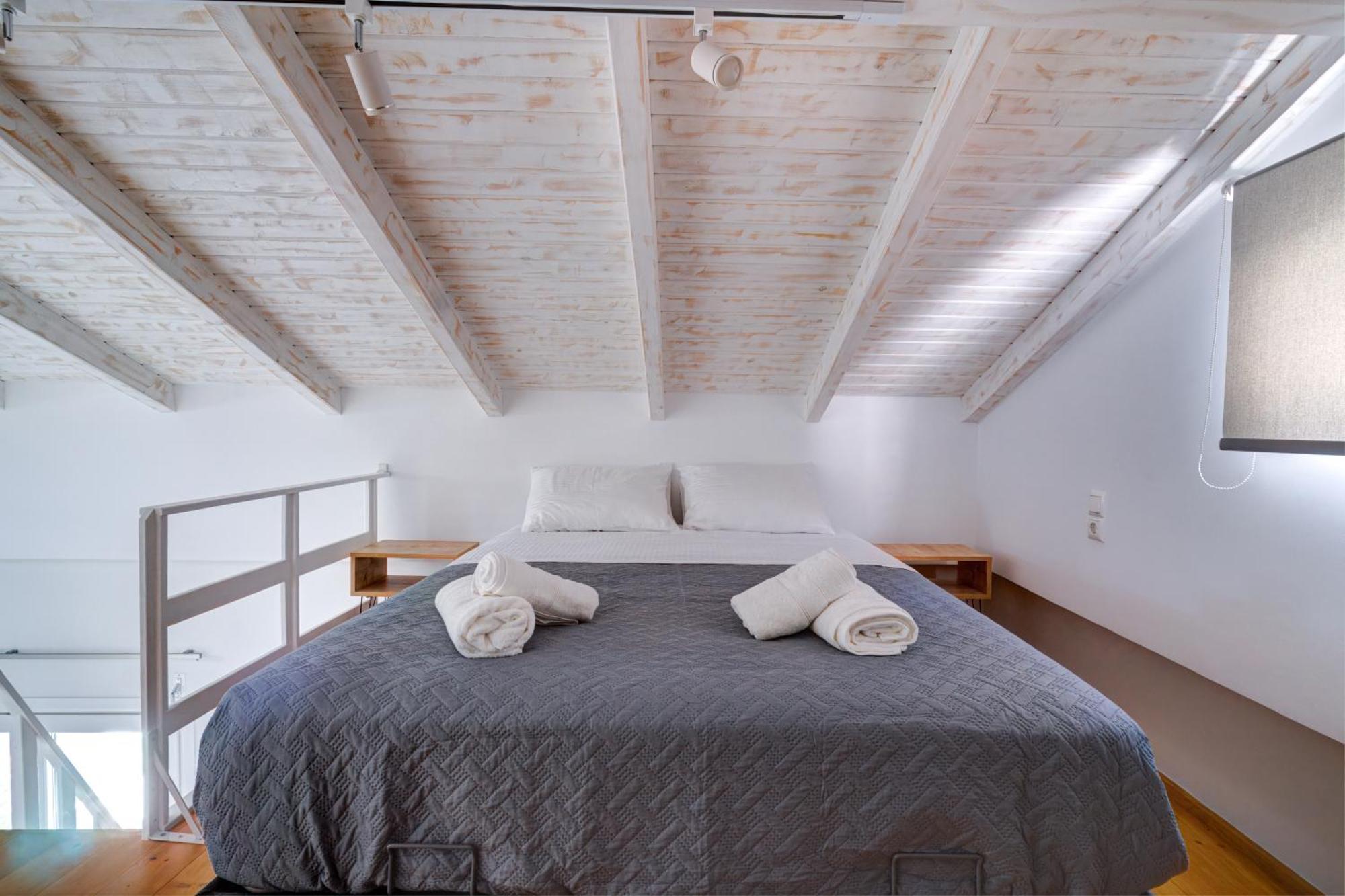 Molos Beachfront Apartments In Diakopto Exteriér fotografie