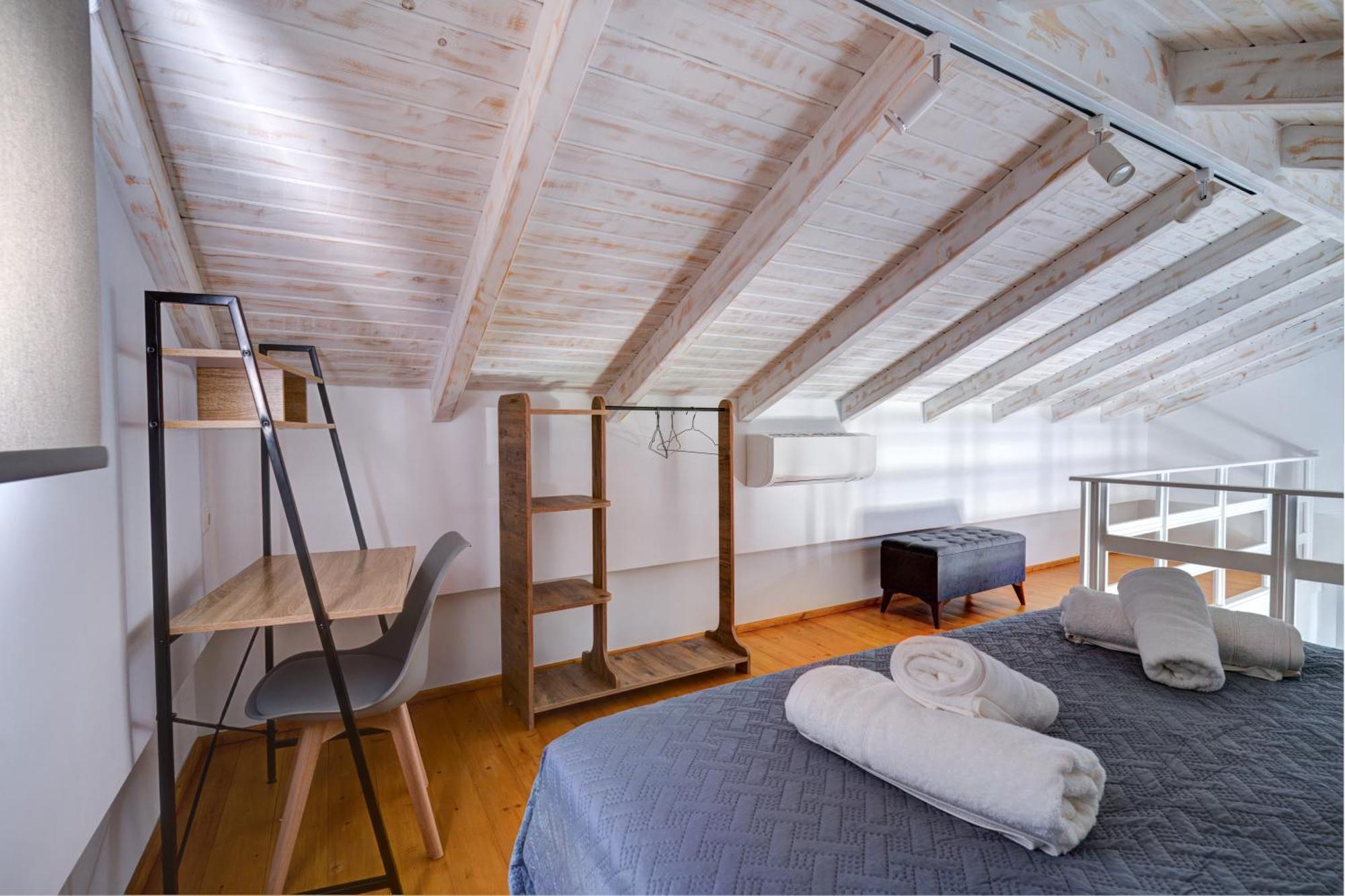 Molos Beachfront Apartments In Diakopto Exteriér fotografie