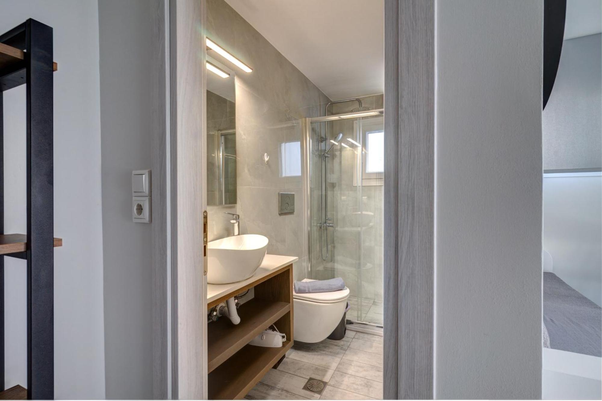 Molos Beachfront Apartments In Diakopto Exteriér fotografie