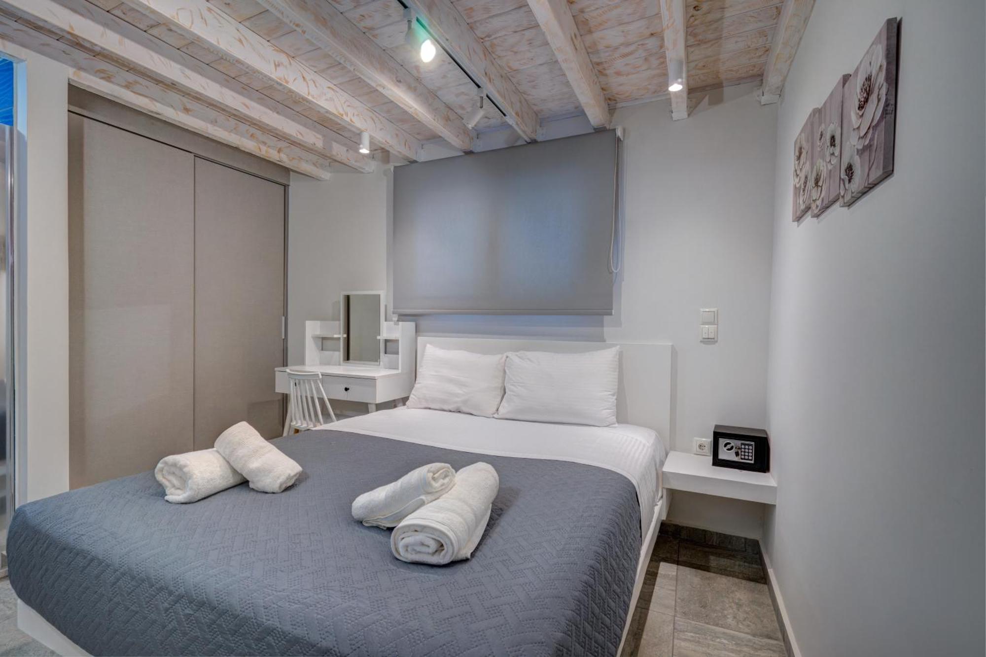 Molos Beachfront Apartments In Diakopto Exteriér fotografie