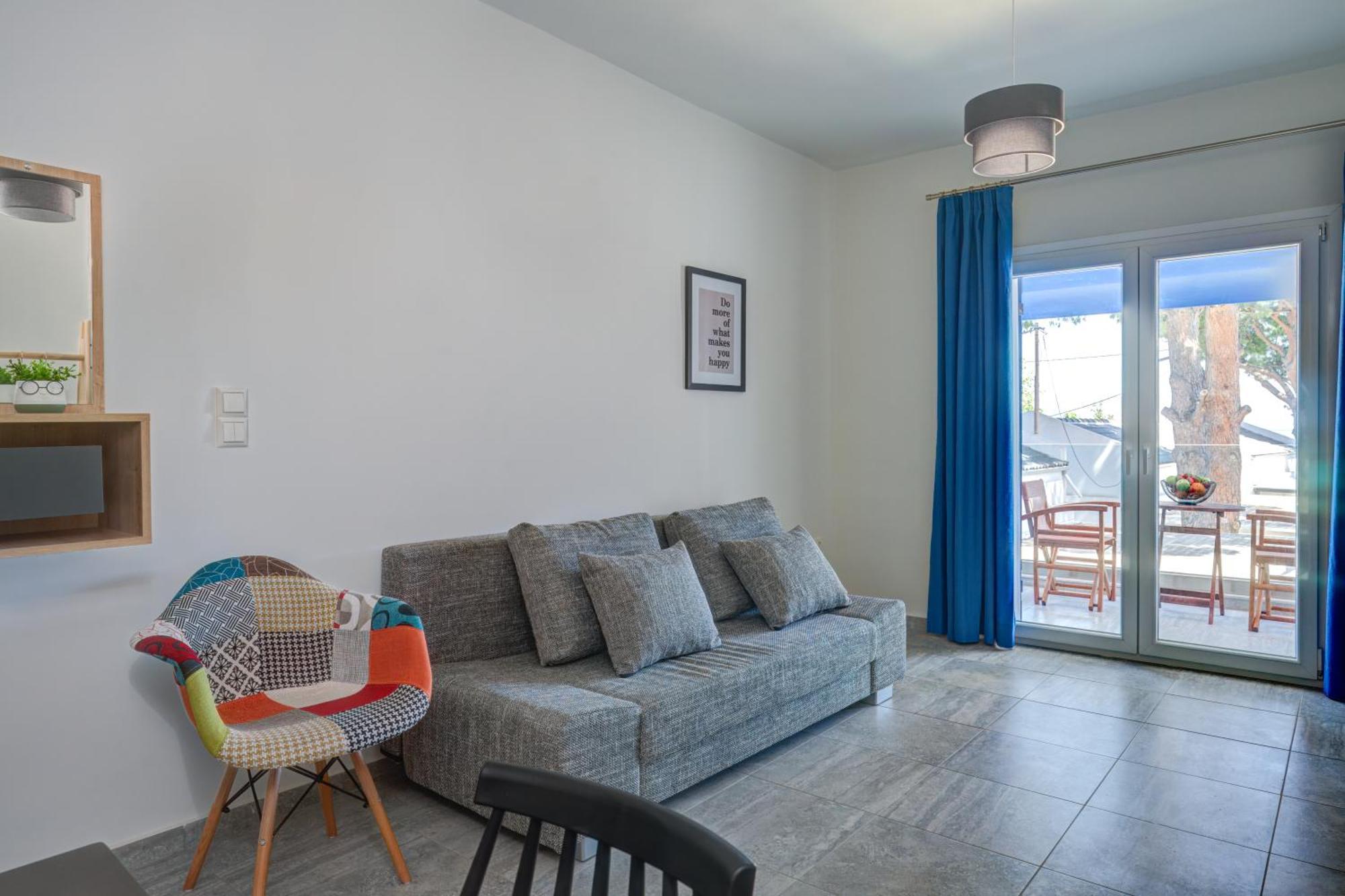 Molos Beachfront Apartments In Diakopto Exteriér fotografie